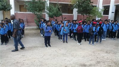 حضور طلابي كبير في بداية العام الدراسي الجديد بالأقصر (فيديو وصور) 