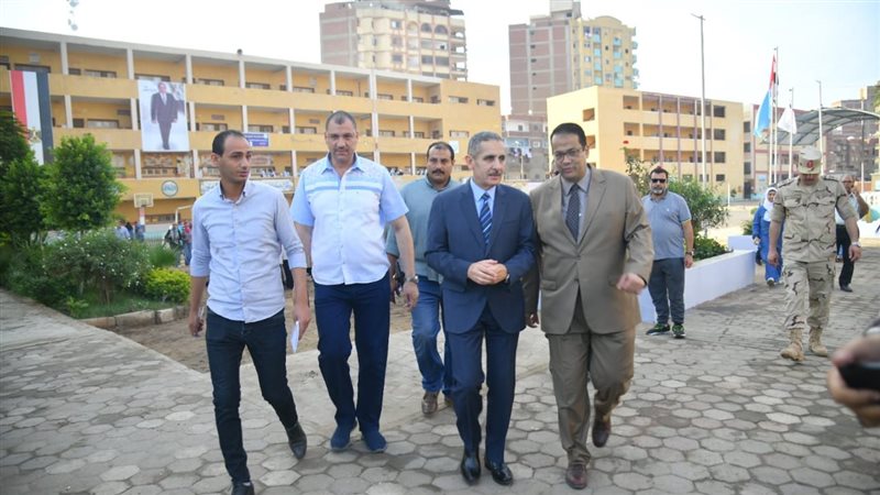  محافظ الغربية يشهد