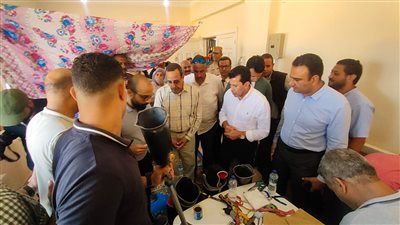 وزير الشباب والرياضة ومحافظ شمال سيناء يتفقدان القافلة الطبية بالشيخ زويد (صور)