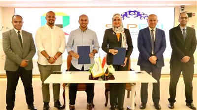 بحوث الإلكترونيات يوقع عقد استضافة شركة ناشئة مع تطبيق رنكر Rnker