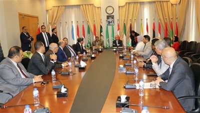 قضايا الدولة في زيارة الأكاديمية العربية للعلوم والتكنولوجيا