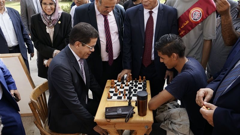 رئيس جامعة بنها في