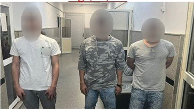 ضبط 3 أشخاص،فيتو