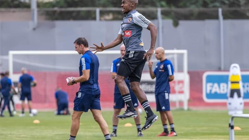 بيرسي تاو لاعب الأهلي
