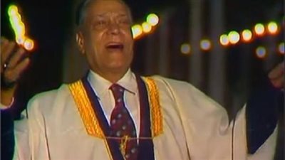  محمد الكحلاوي.. أصيب بمرض أفقده القدرة على الغناء.. وعاد لمدح النبي بعد رؤية تبشره بالشفاء.. وهذا حلم حياته الكبير 