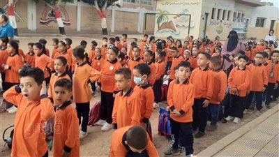 بالزي الجديد، توافد التلاميذ على المدارس في أول يوم دراسي بالغربية (بث مباشر)