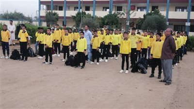 محافظ الإسماعيلية يتابع انتظام سير العملية التعليمية في أول أيام العام الدراسيِّ الجديد (صور) 