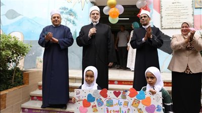 انتظام الدراسة بالمعاهد الأزهرية.. الضويني يتفقد مجمع مدينة نصر ويدعو الطلاب للجد والاجتهاد.. ورئيس القطاع يؤكد جاهزية المعاهد للعام الدراسي الجديد