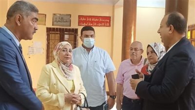 نائب محافظ القاهرة تتفقد مدارس السيدة زينب للتأكد من انتظام العملية التعليمية