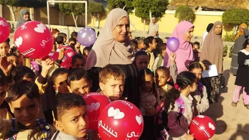 توافد الطلاب على