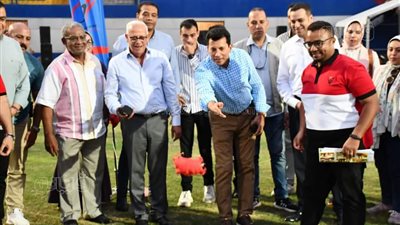 وزير الرياضة ومحافظ بورسعيد يشهدان ختام بطولة الجمهورية للشركات (صور) 