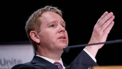 كورونا تحجب رئيس الوزراء النيوزيلندي عن حملة الانتخابات