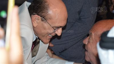 لفتة إنسانية من محمد صبحي تجاه لطفي لبيب في افتتاح مهرجان أيام القاهرة للمونودراما (فيديو) 