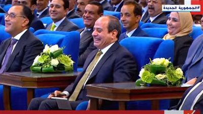 موقف محرج لوزير التموين والسيسي يدخل في نوبة ضحك والمصيلحي يكشف مخزون القمح