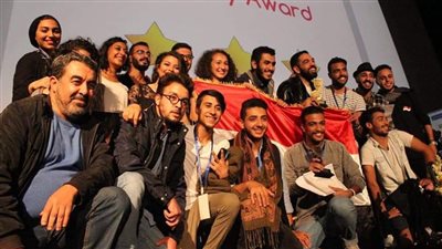 العرض المسرحي البؤساء لفيكتور هوجو على مسرح جامعة عين شمس