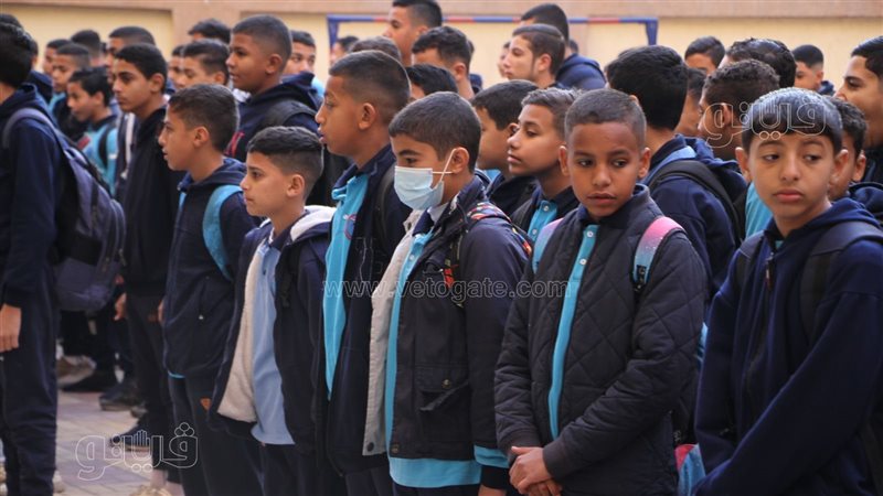 طلاب المدارس، فيتو