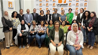 انتخابات الرئاسة، فريد زهران يجتمع مع عدد من الناشطات للحوار حول قضايا المرأة