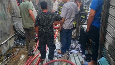 سرعة تحرك الحماية المدنية تنقذ منطقة السيدة زينب من كارثة، 4 مصابين وتلفيات بحريق السوق (صور)