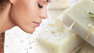 اصنعي غسول الجسم بنفسك بالمواد الطبيعية