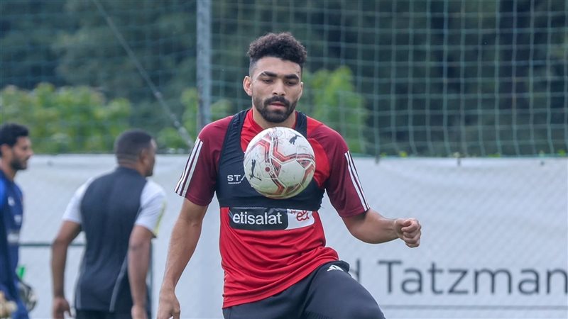 خالد عبد الفتاح لاعب