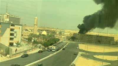 إخماد حريق محول كهرباء في زهراء المعادي