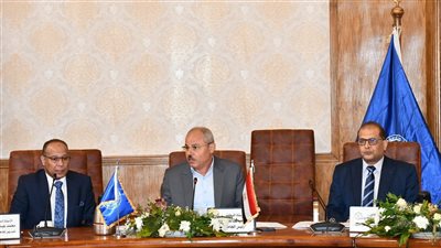 الموافقة على عقد التأمين الصحي لجميع طلاب جامعة الإسماعيلية الأهلية (صور) 