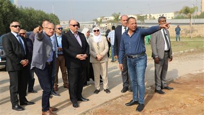محافظ القاهرة يتفقد تطوير حى المقطم