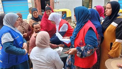 الكشف على 266 مواطنا خلال قوافل سكانية بمدينة دمنهور بالبحيرة (صور)