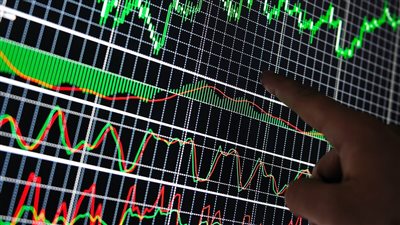 خبير أسواق مال: البورصة تخترق حاجز المستوى 21000 نقطة بتعاملات الأسبوع المقبل 