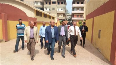 نائب محافظ الجيزة يتفقد مجمع مدارس ترسا بأبو النمرس وأم خنان بالحوامدية (صور)
