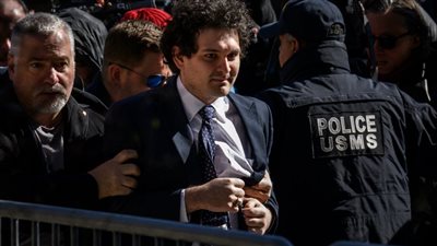 سقوط أغنى شاب في العالم، سام بانكمان يواجه تهم النصب والاحتيال.. ما القصة؟