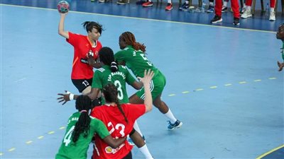 سيدات يد الأهلي تتأهل إلى نصف نهائي بطولة أفريقيا (صور)