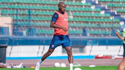  مدرب الزمالك يعقد جلسة مع شيكابالا، واللاعب يشارك بالجزء الأول من المران 