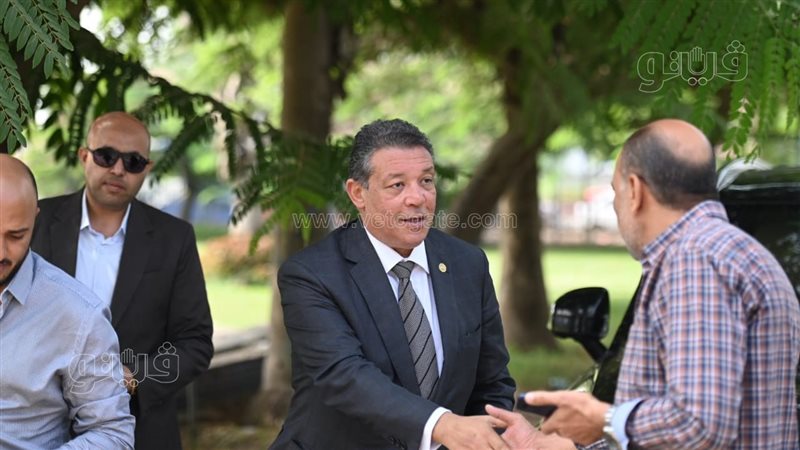 حازم عمر، فيتو 