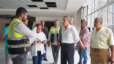 محافظ الغربية يتفقد مشروعات القطاع الطبي بطنطا