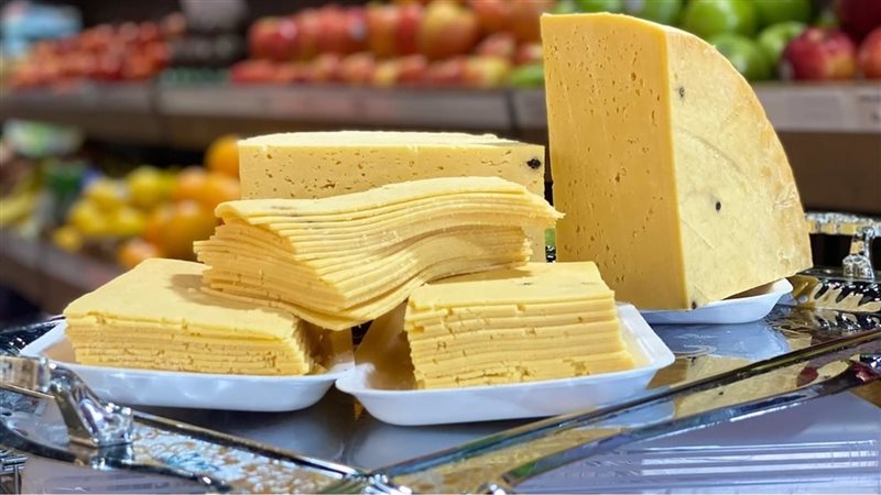 الجبنة الرومى، فيتو