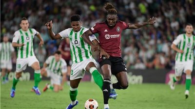 ريال بيتيس يفوز على سبارتا براج 2-1 في الدوري الأوروبي