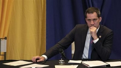 فنزويلا تصدر مذكرة اعتقال بحق زعيم المعارضة خوان جوايدو