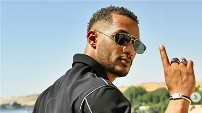 قبل الحفل بساعات، جولة لمحمد رمضان في أسوان (صور) 