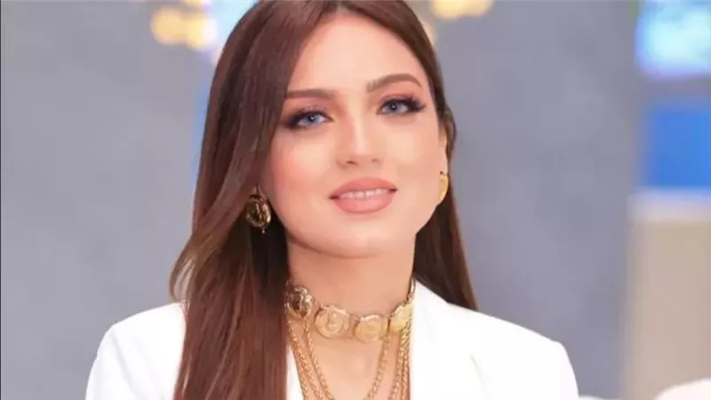 ياسمين عز، فيتو
