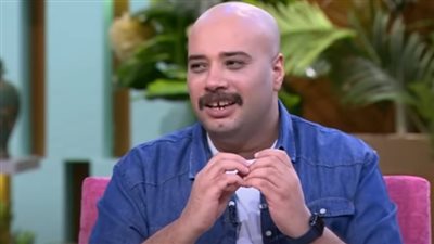 الفنان حاتم صلاح: بدأنا بروفات الكبير أوي 8 ومبسوط بنجاح شخصية “نفادي”