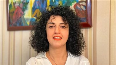 تعليق عاجل من إيران على فوز السجينة نرجس المحمدي بجائزة نوبل