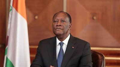 رئيس ساحل العاج يحل الحكومة ويقيل رئيس الوزراء (فيديو)