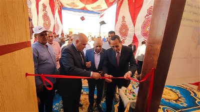 محافظ شمال سيناء يفتتح 10 منازل بدوية في قرية التلول بمركز بئر العبد(صور)