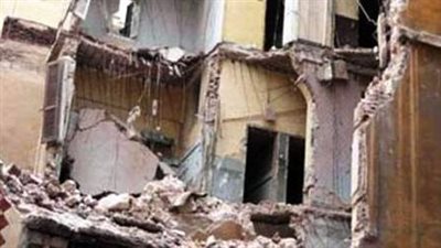 انهيار منزل من طابقين في سوهاج 