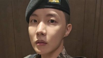  ترقية جيهوب من فرقة BTS لرتبة محارب في الجيش 