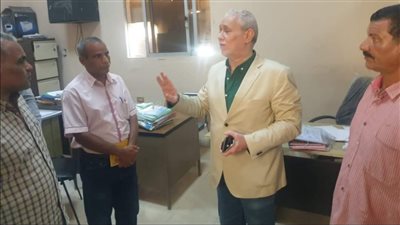 محافظ الأقصر يتابع معدلات إنجاز المبادرة الرئاسية حياة كريمة بقرى مدينتي إسنا وأرمنت