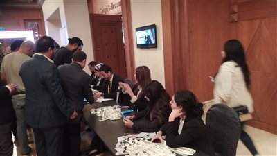 توافد الإعلاميين وضيوف مؤتمر حملة المرشح الرئاسي السيسي إلى فندق إنتركونتينتال (صور) 