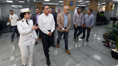 رئيس الوزراء يتابع الموقف التنفيذي للحي السكني الثالث R3