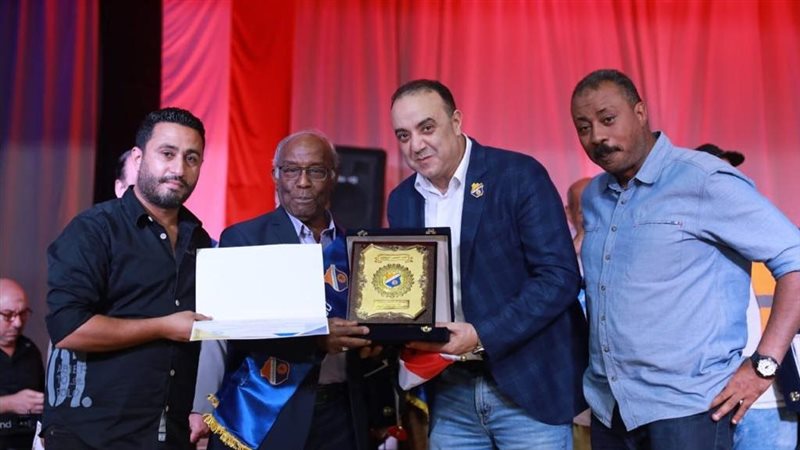 مجلس نادى الشمس يكرم
